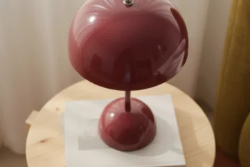 Burgundy table lamps